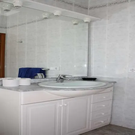 Puerto Del Carmen Sleeps 4 Pool Wifi Villa *